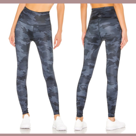 NWT Beyond Yoga [ Medium ] Lux High‎ Waisted Midi Legging in Navy Camo - Picture 12 of 12